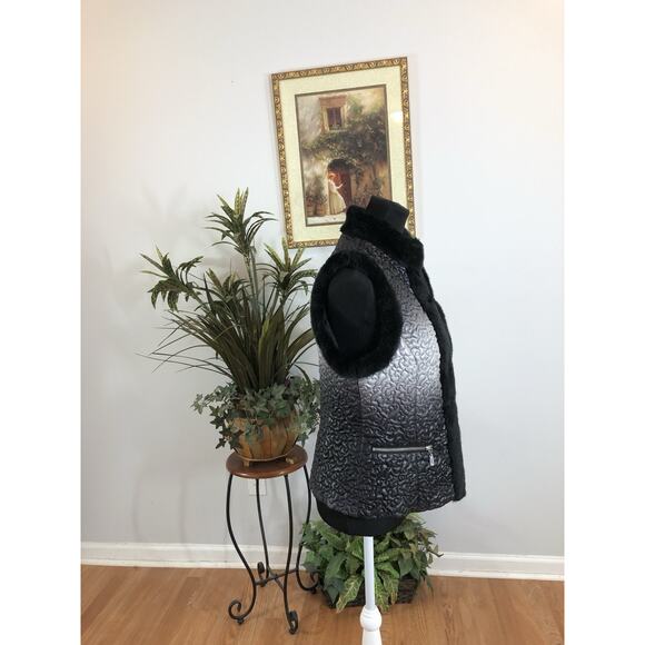Peter Nygard Open Front Vest Trim Faux Fur Small Black Gray Ombré Quilted Y2Y - Picture 2 of 6